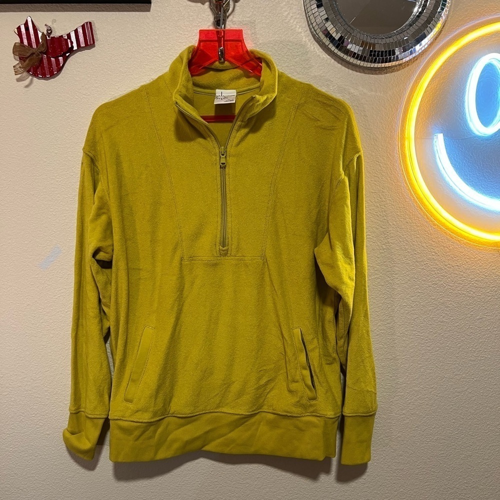 NWOT! Aerie Offline Yellow Towel-like material Quarter zip size extra small
